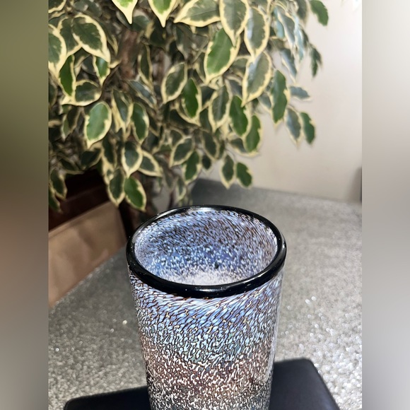 Beautiful Kosta Boda Murano glass vase - Picture 4 of 15